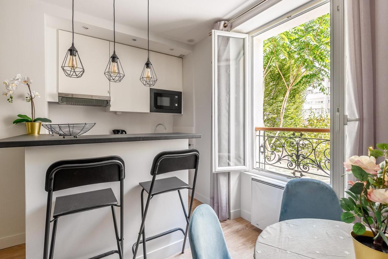 1 Bedroomed Repos Parijs
